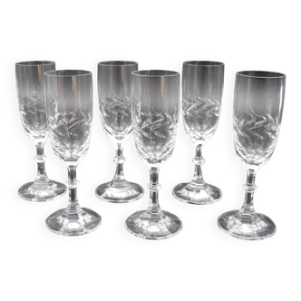6 flutes à champagne en cristal de Lalique modèle Beauharnais H= 20 cm signé