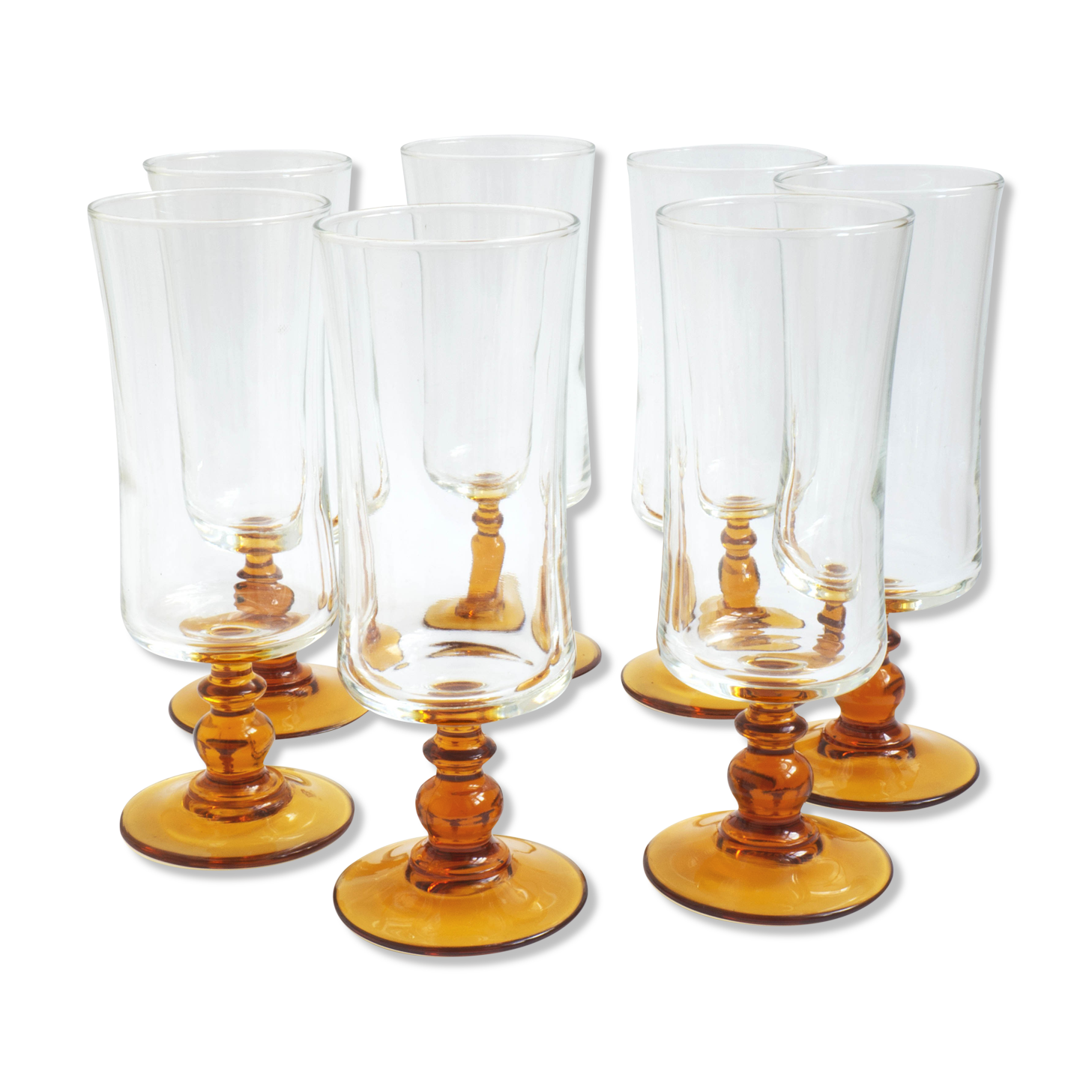 Glasses/flutes with a vintage orange foot