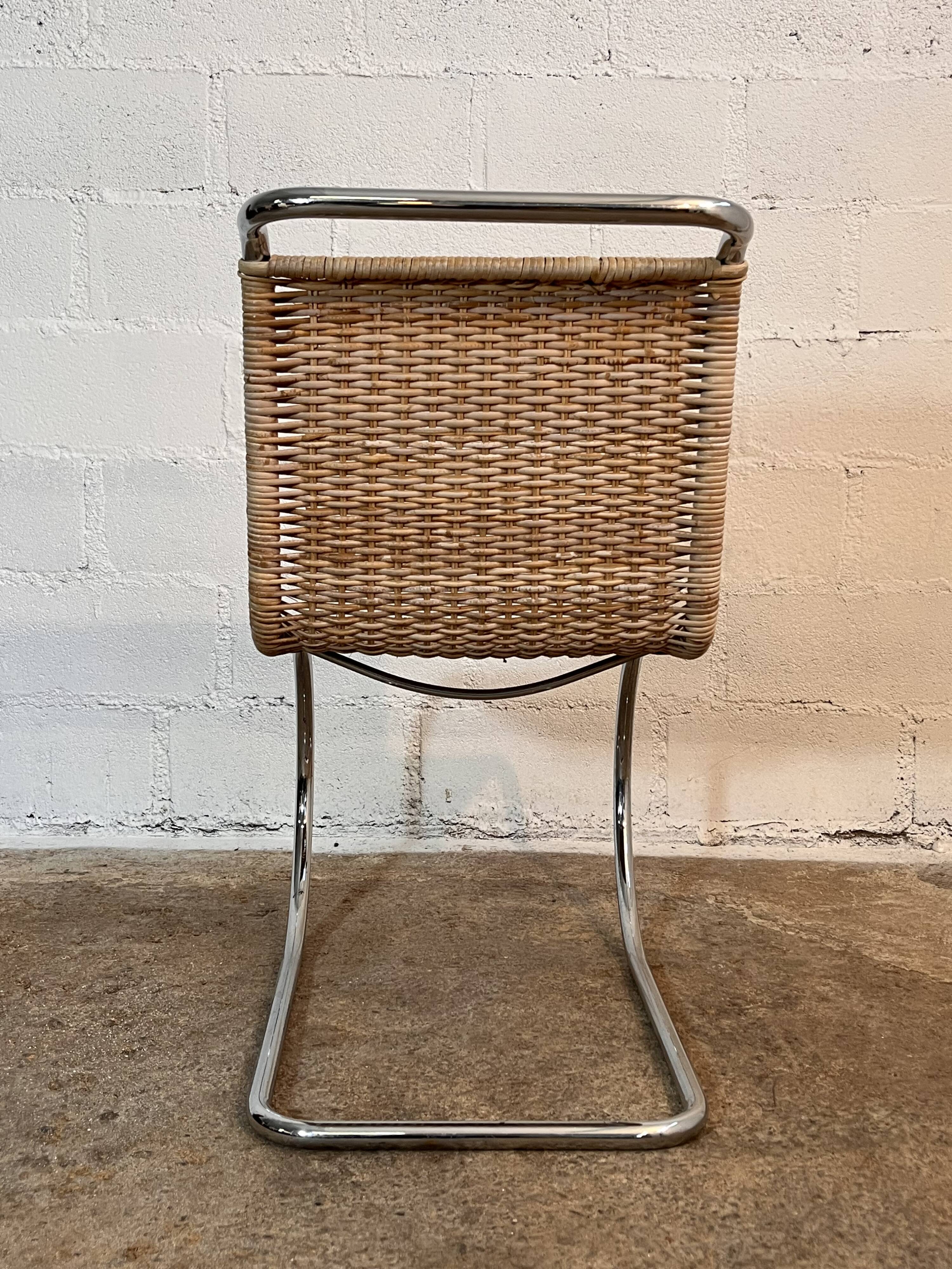 Set of 4 mr10 rattan chairs by mies van der rohe