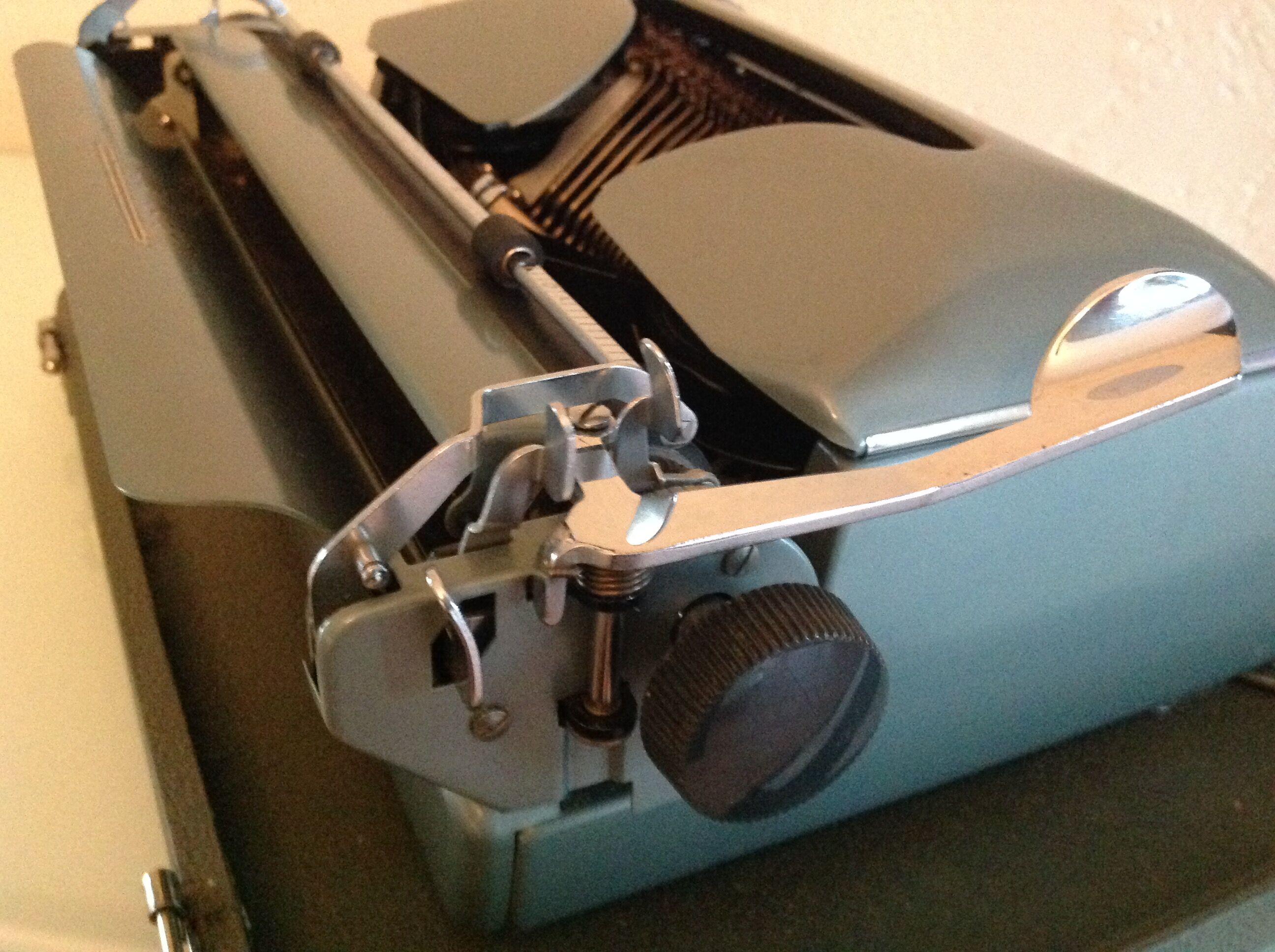 Old Torpedo Model 20 vintage 50