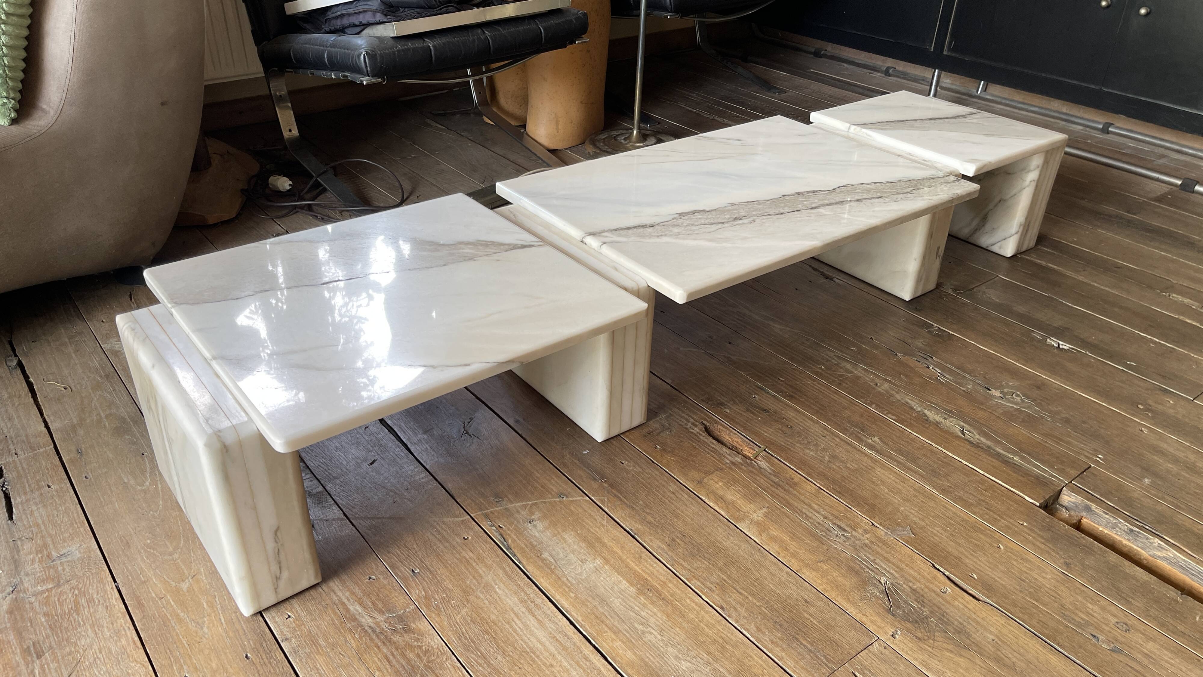 Table basse en marbre de carrare à 3 éléments modulables, design italien ca 1970
