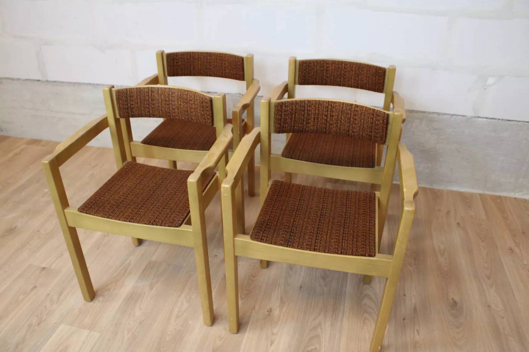 Set of 4 vintage Scandinavian stackable chairs in solid wood - Balzar Beskow - Sweden, 1960s