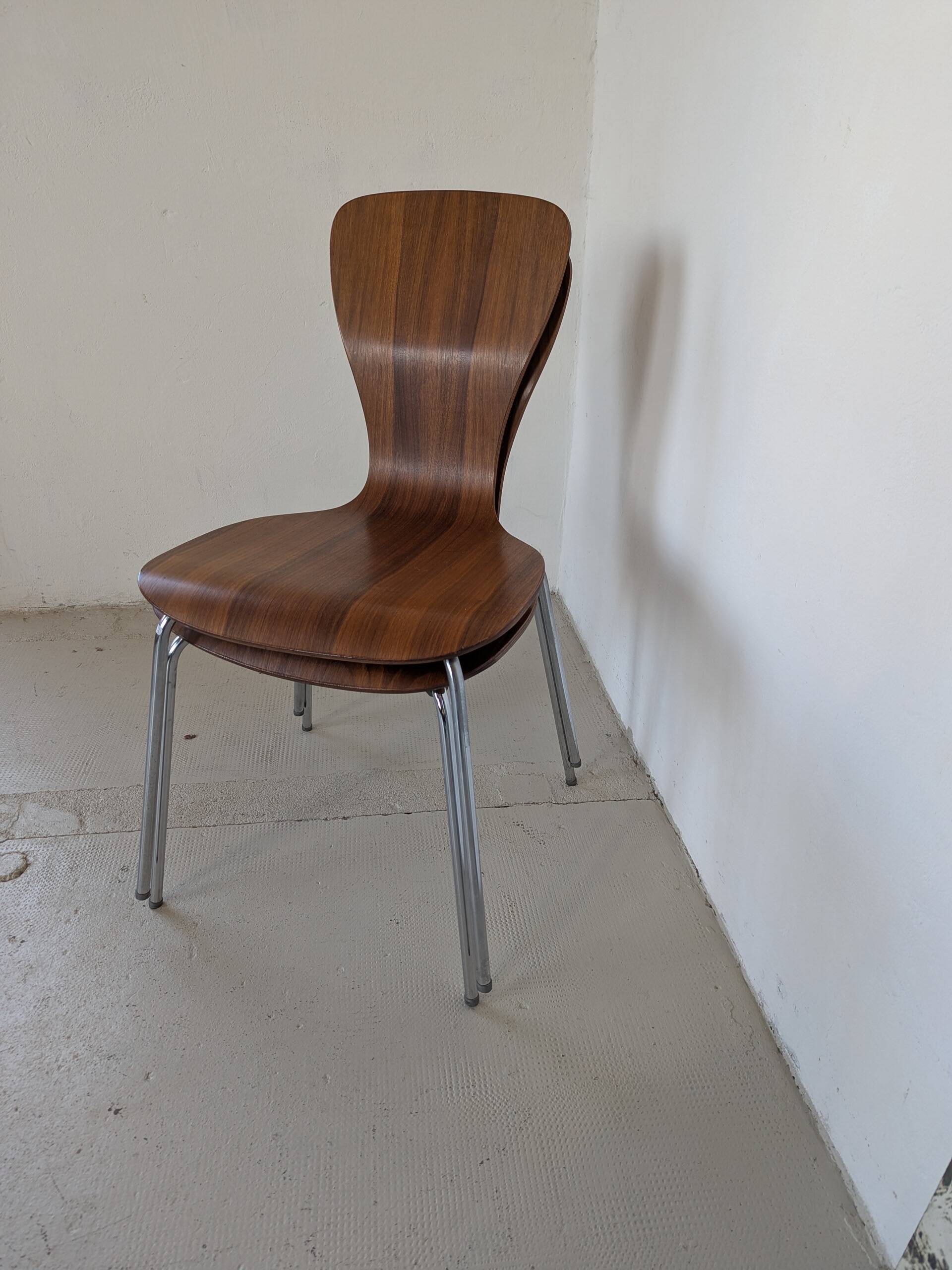 Paire de chaises de Tapio Wirkkala pour Asko, noyer