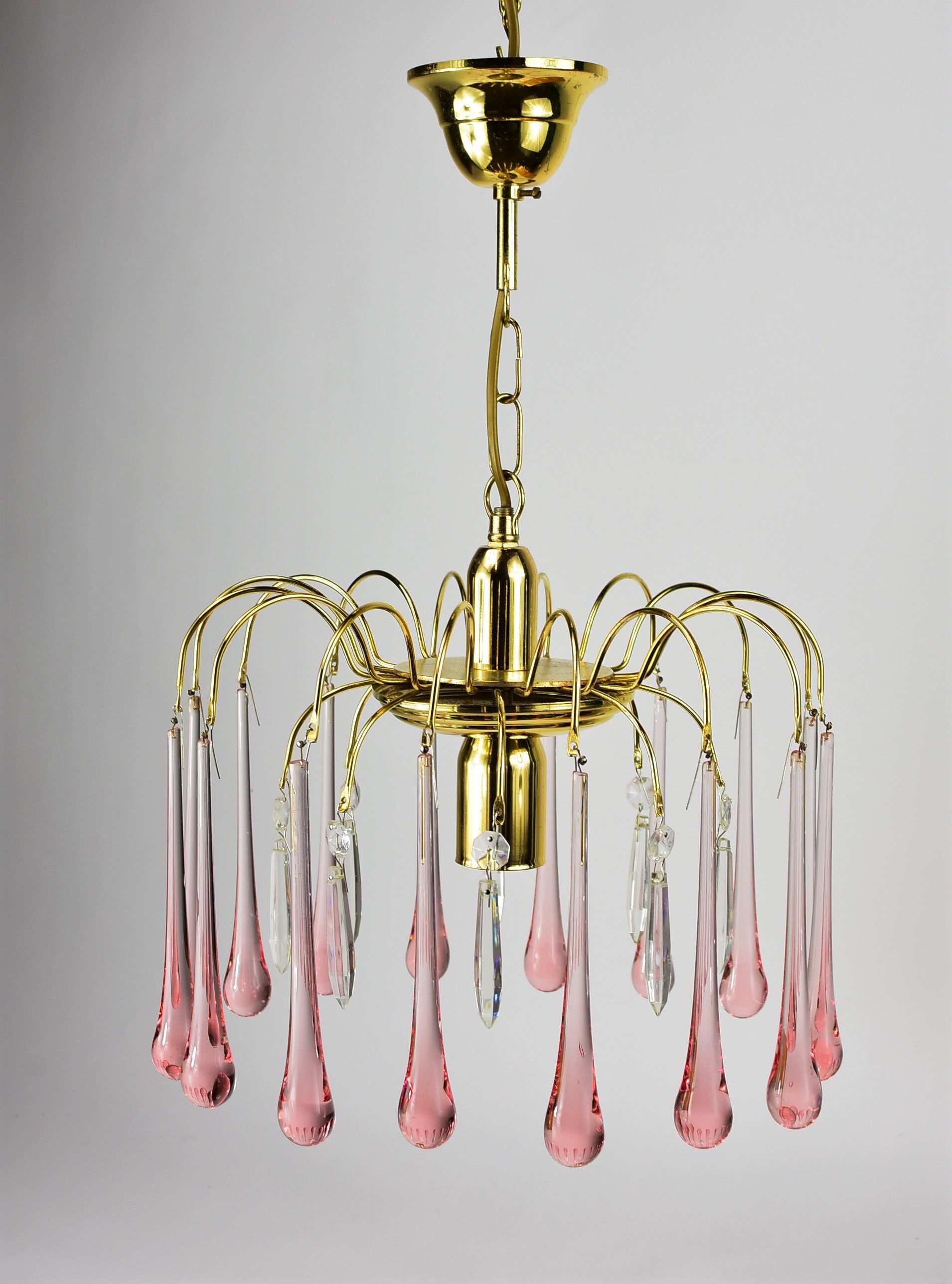 Chandelier pampilles pearl pink.
