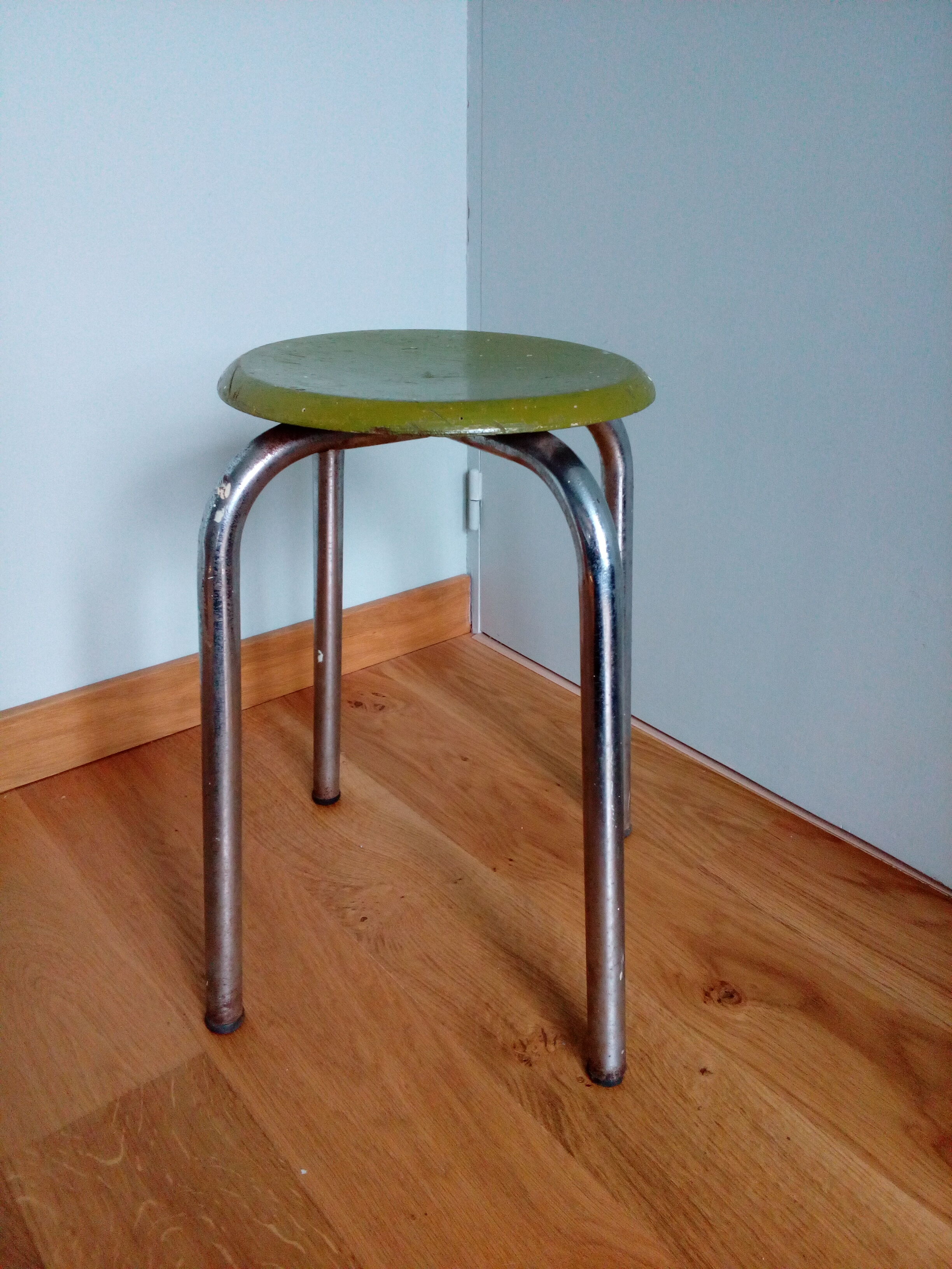 Tabouret métal chromé et bois