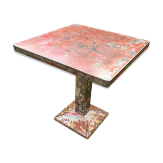 Table de terrasse Tolix en métal patine