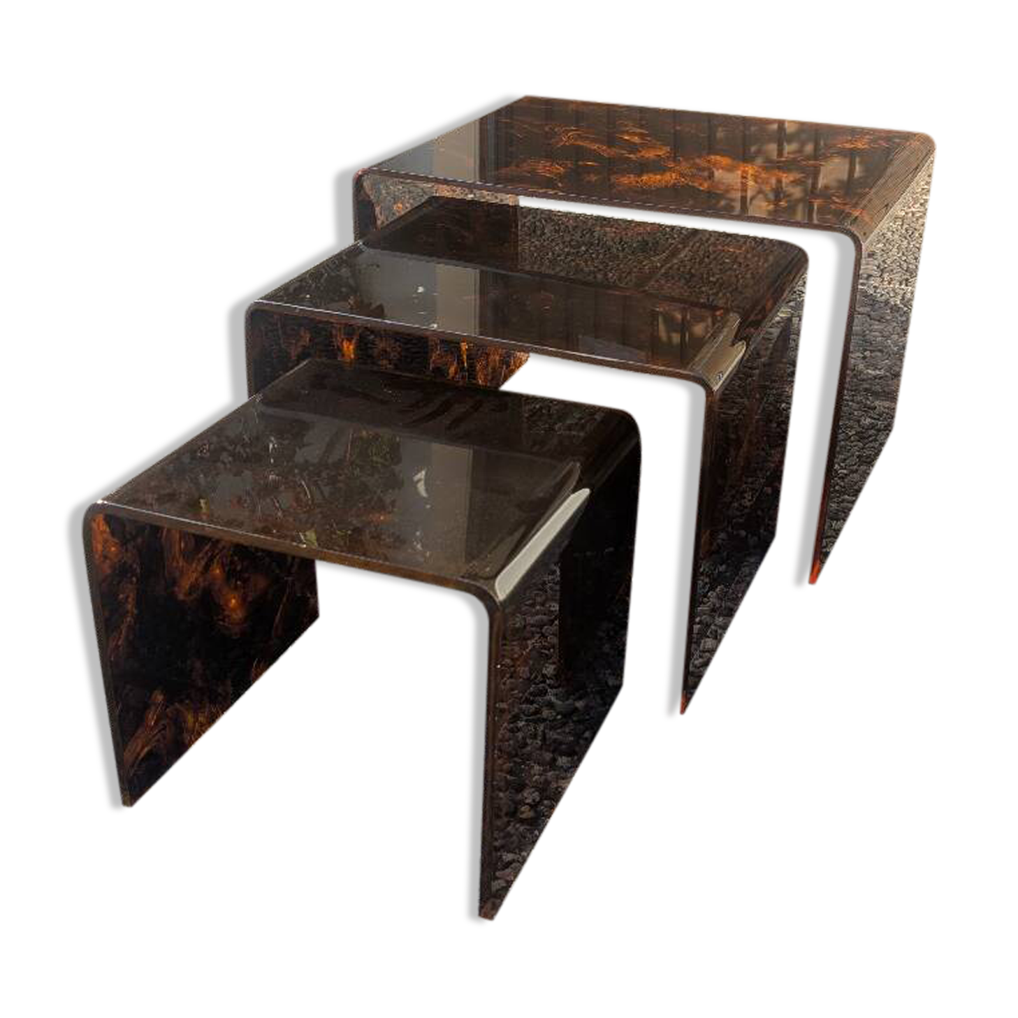 Nesting tables in plexiglass with tortoiseshell pattern from the 1970s.