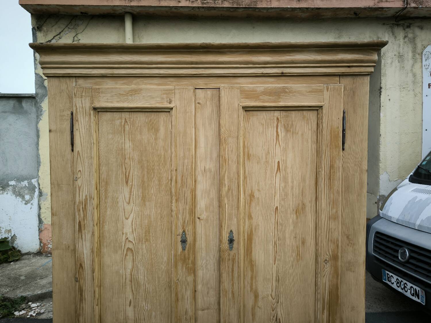 Alsatian pine wardrobe, mid-19th century