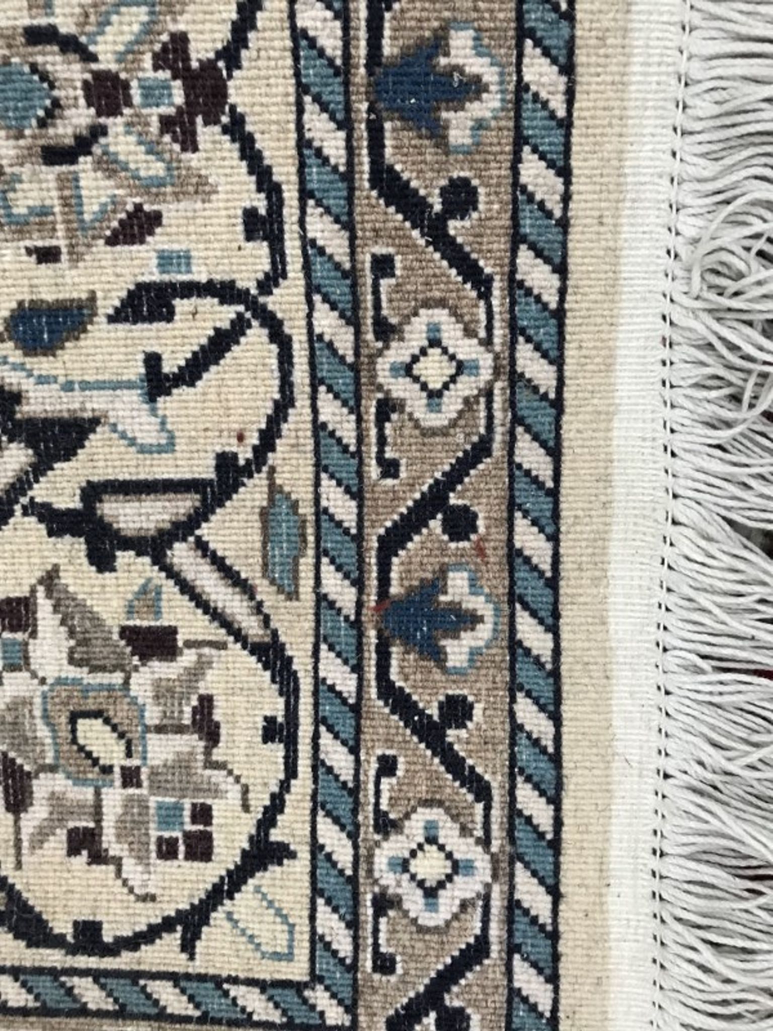 Carpet persian nain 165 x 236 cm