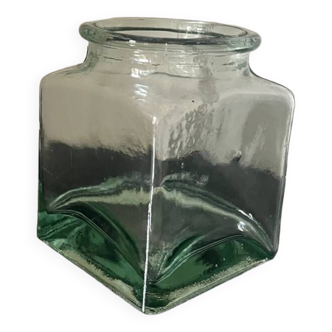 Glass pot
