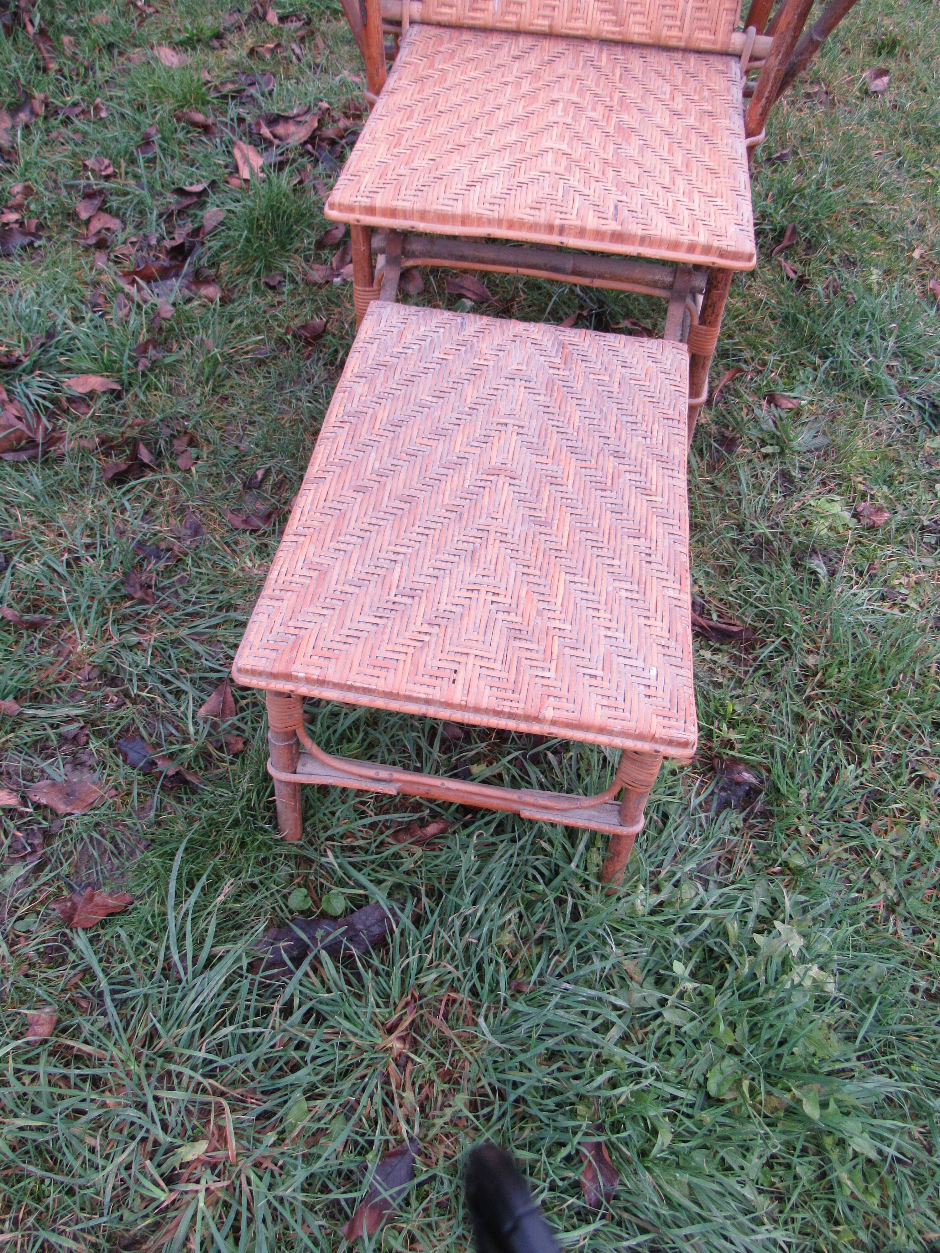 Rattan lounger