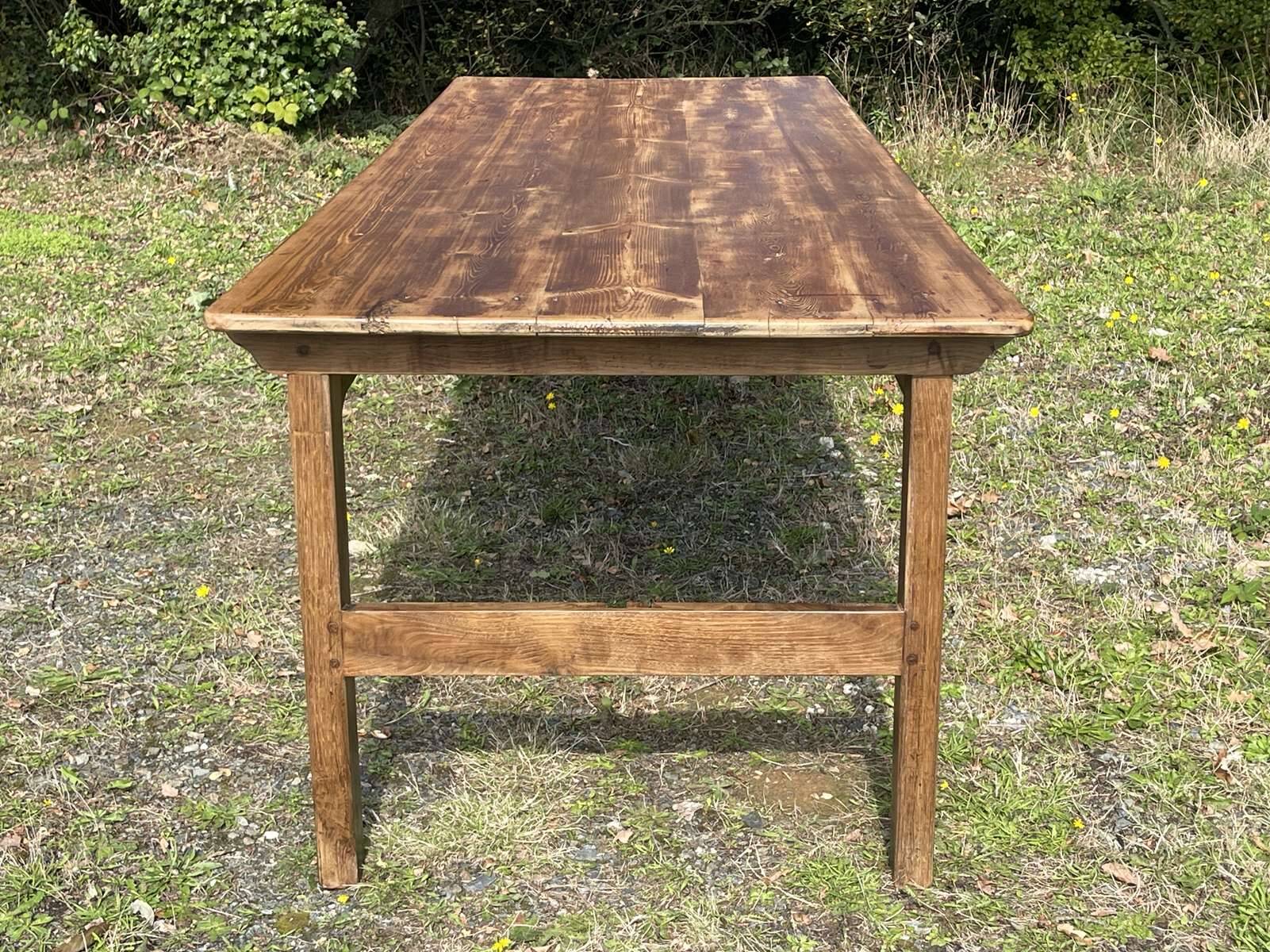 Early 20th century farmhouse table in fir and chestnut