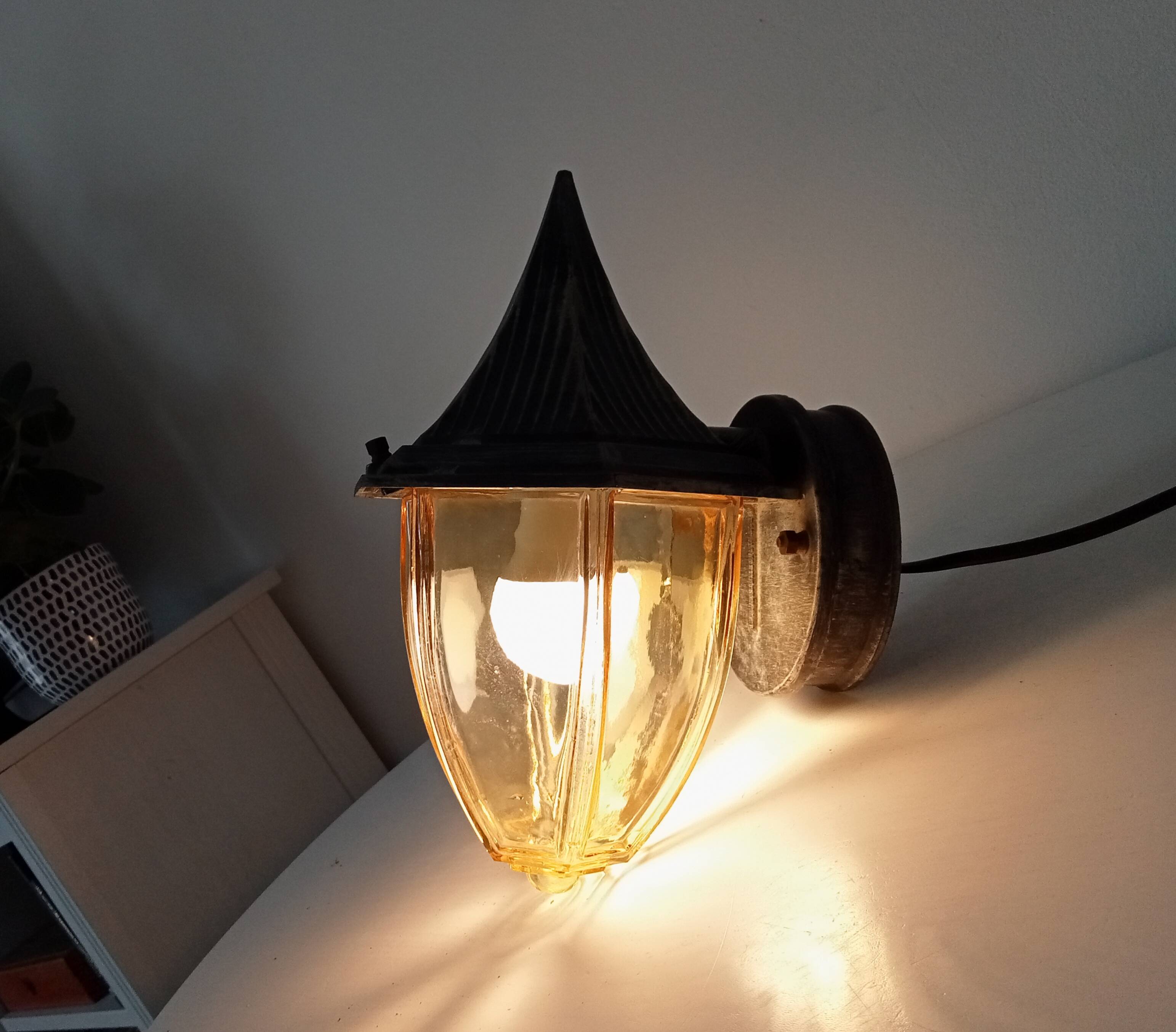 Vintage Italian wall light from the 50s