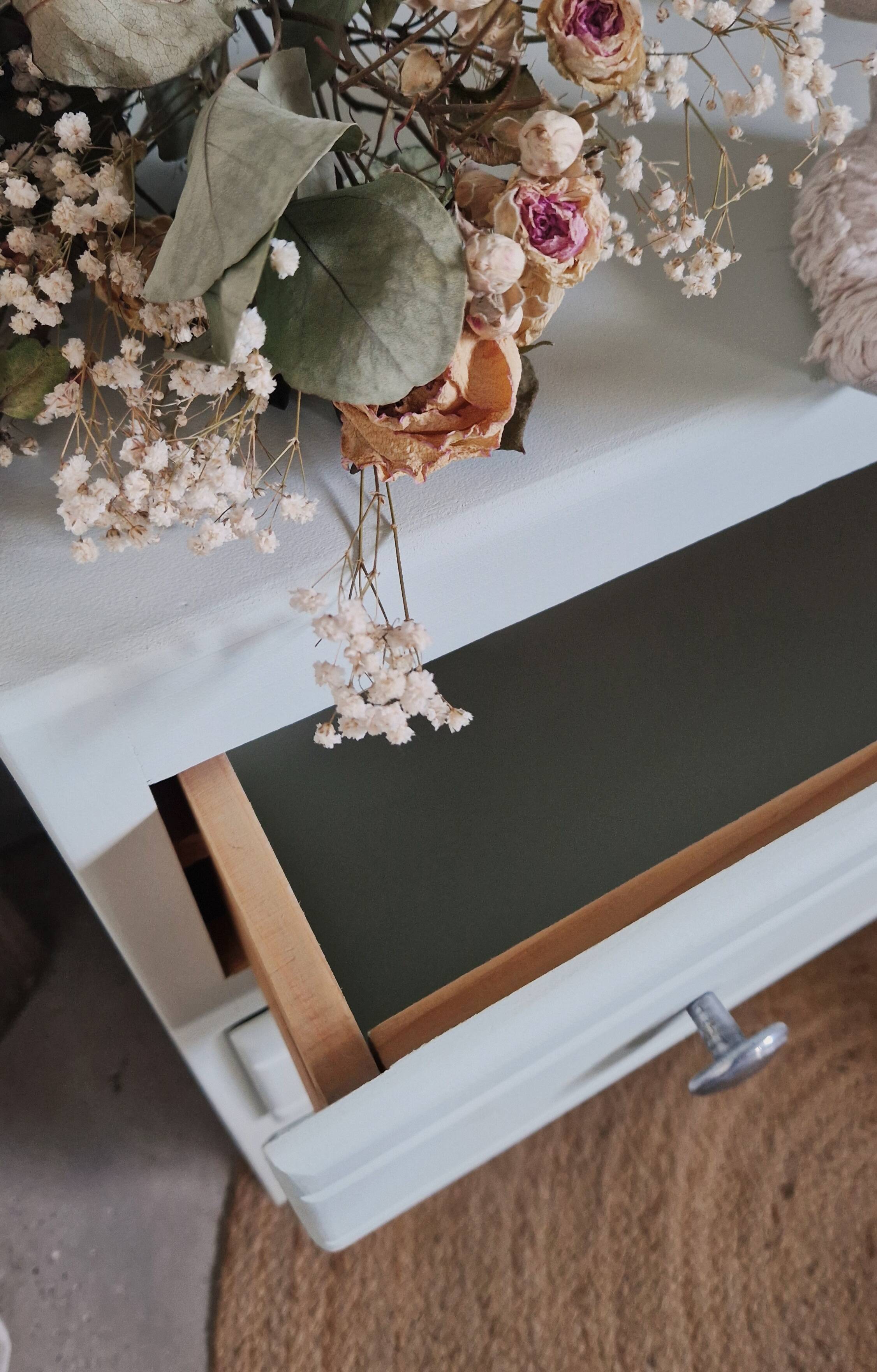 Art Deco chest of drawers