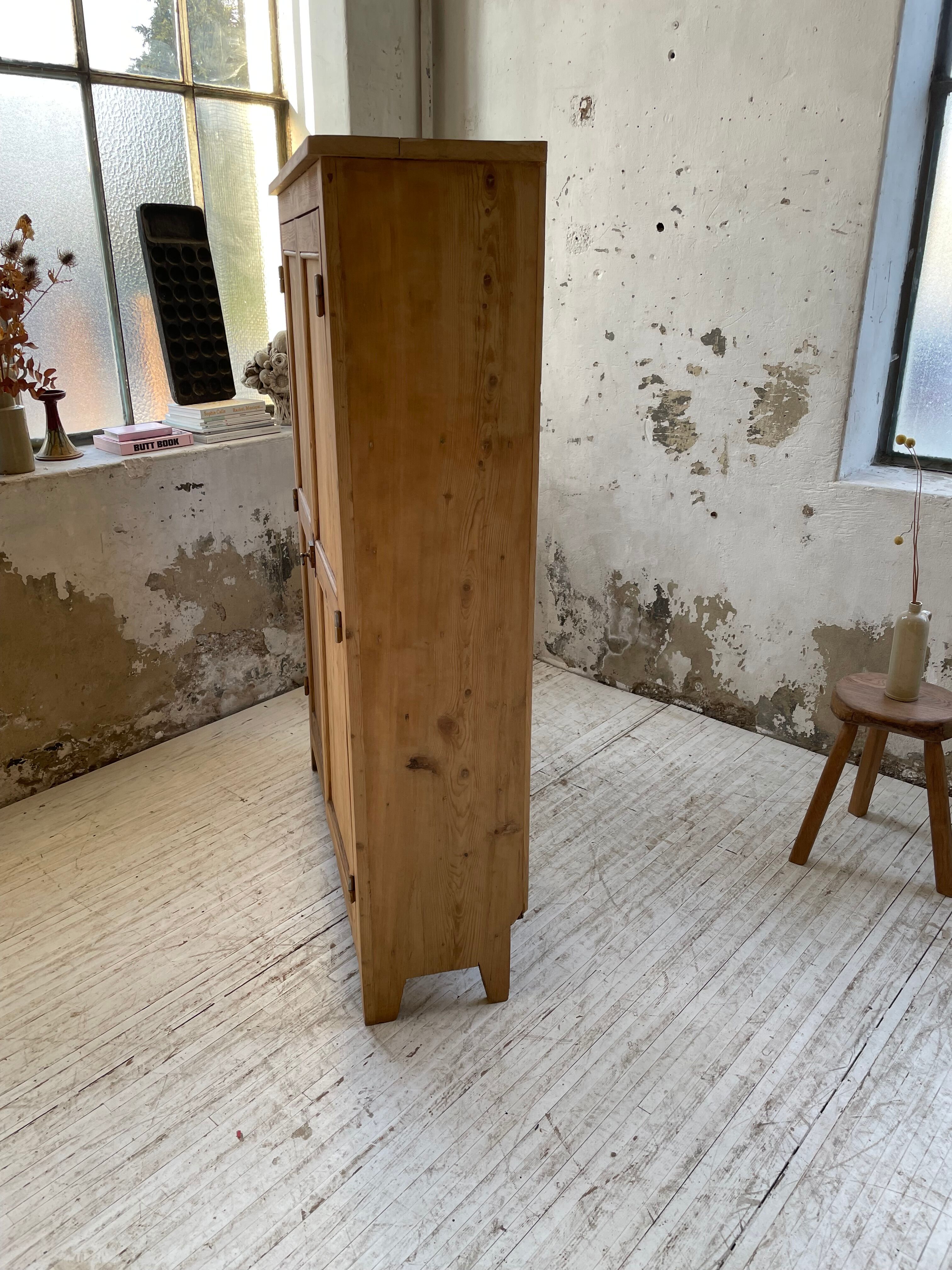 Wooden cabinet cuttery