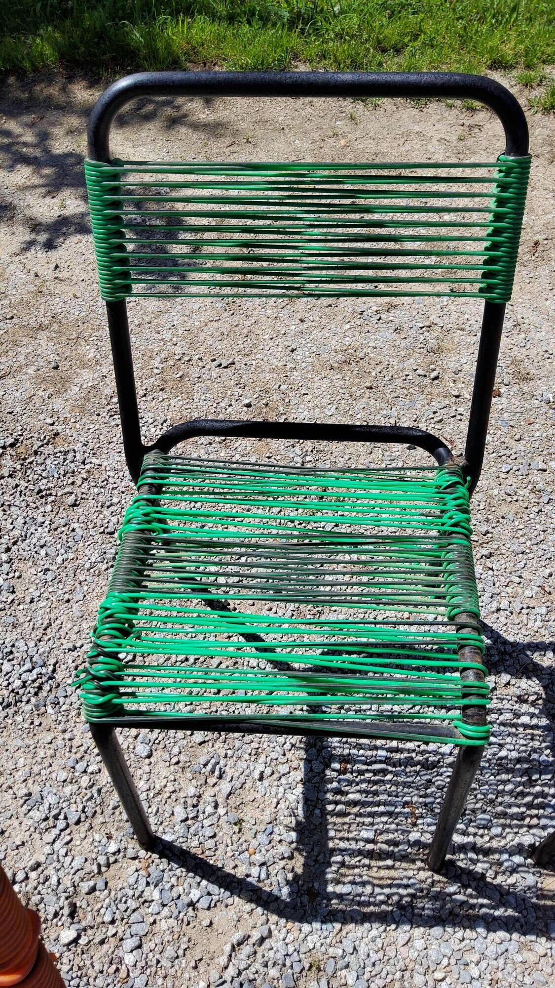 Set of 4 chairs scoubidou green and orange tubes metal black from the 60s