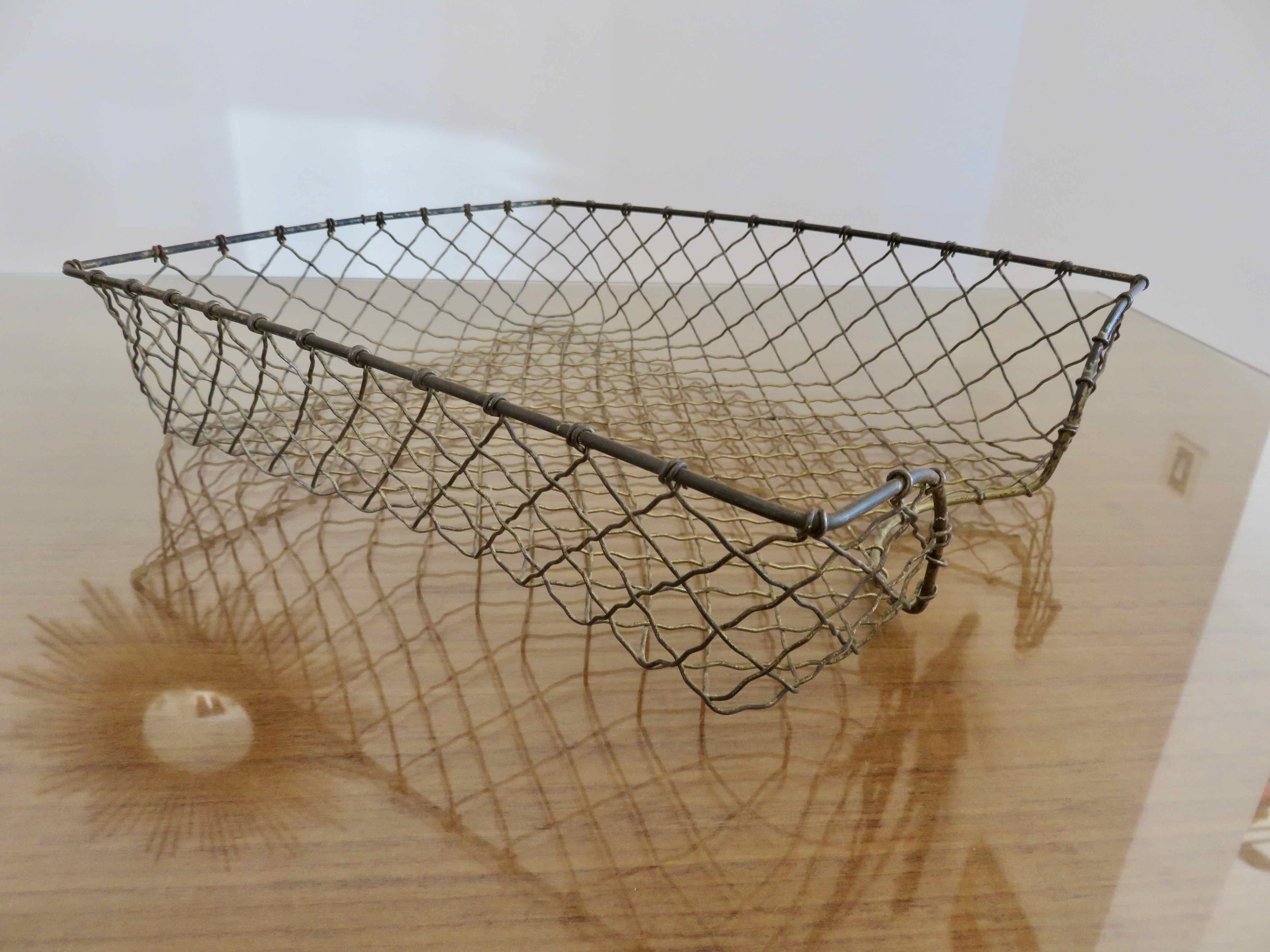 Corrugated wire office mail basket 30s 40s
