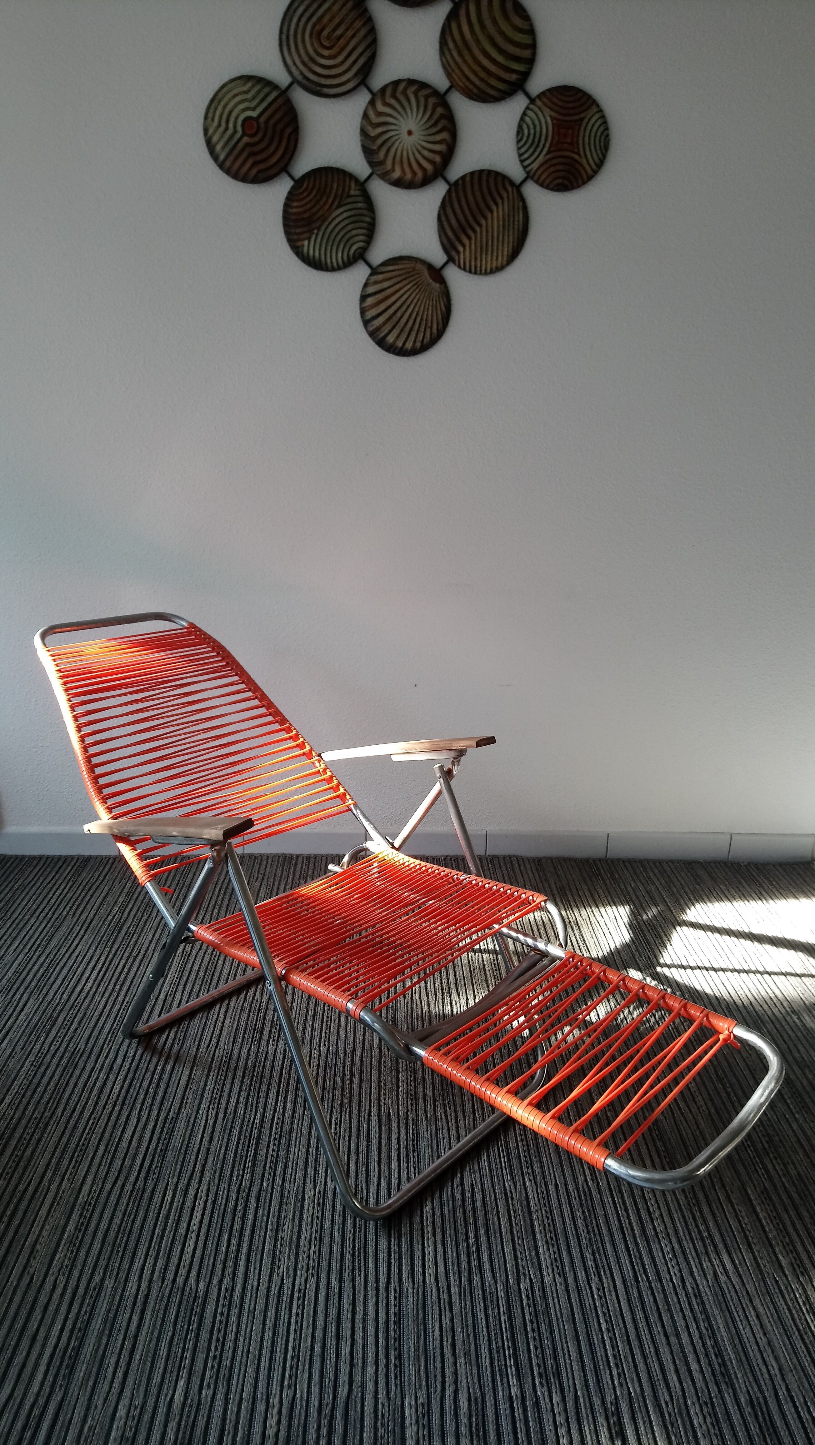 Chaise longue multi position en scoubidou années 70
