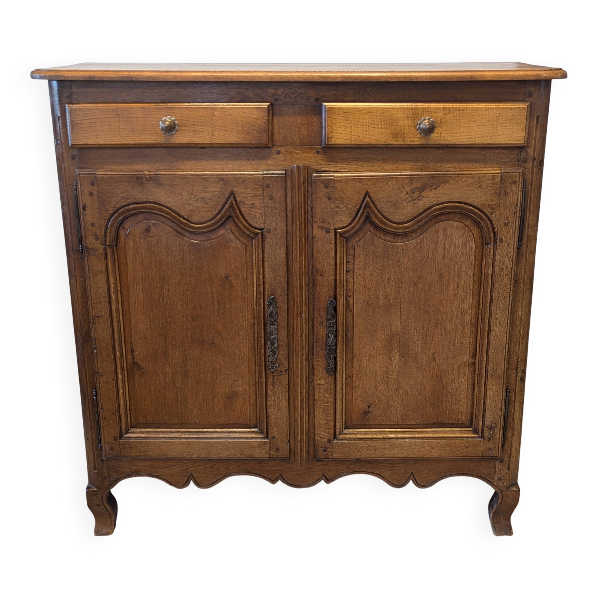 Old country buffet in solid oak – 18th / early 19th century