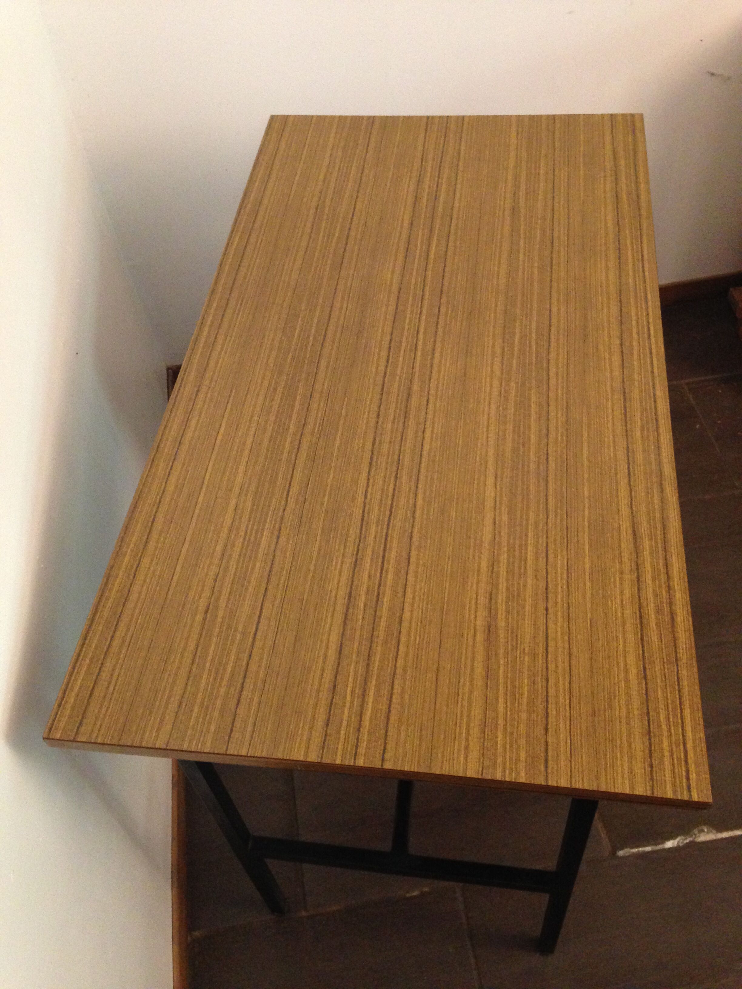 Bureau formica imitation bois 1950