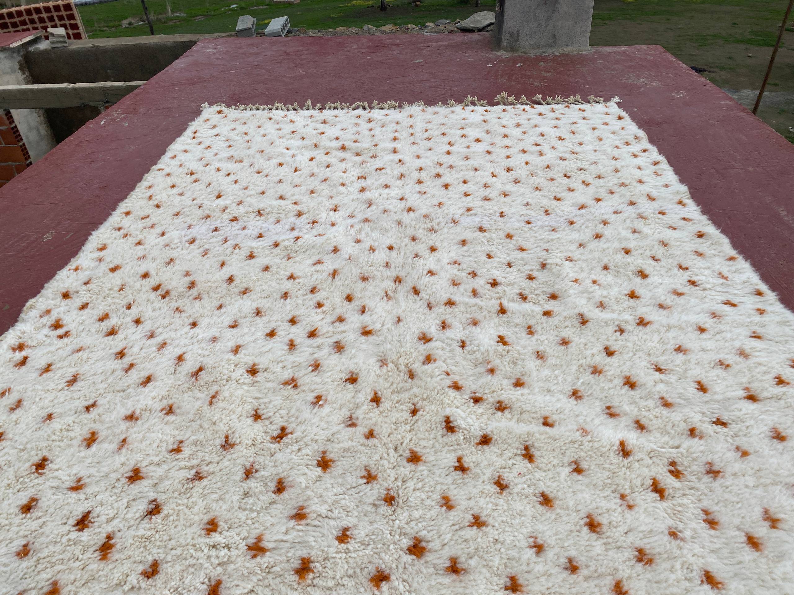 Authentic Beni Ouarain Rug 3.3x2.3M Unbleached Wool with Terracotta Patterns