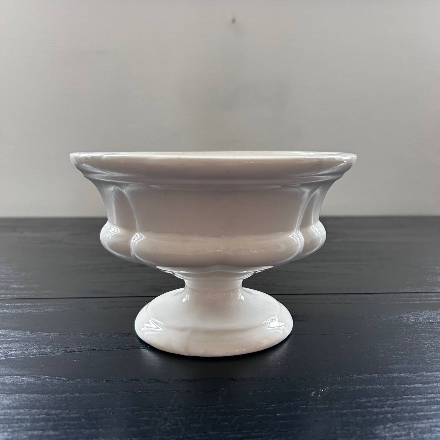 Medici style flowerpot