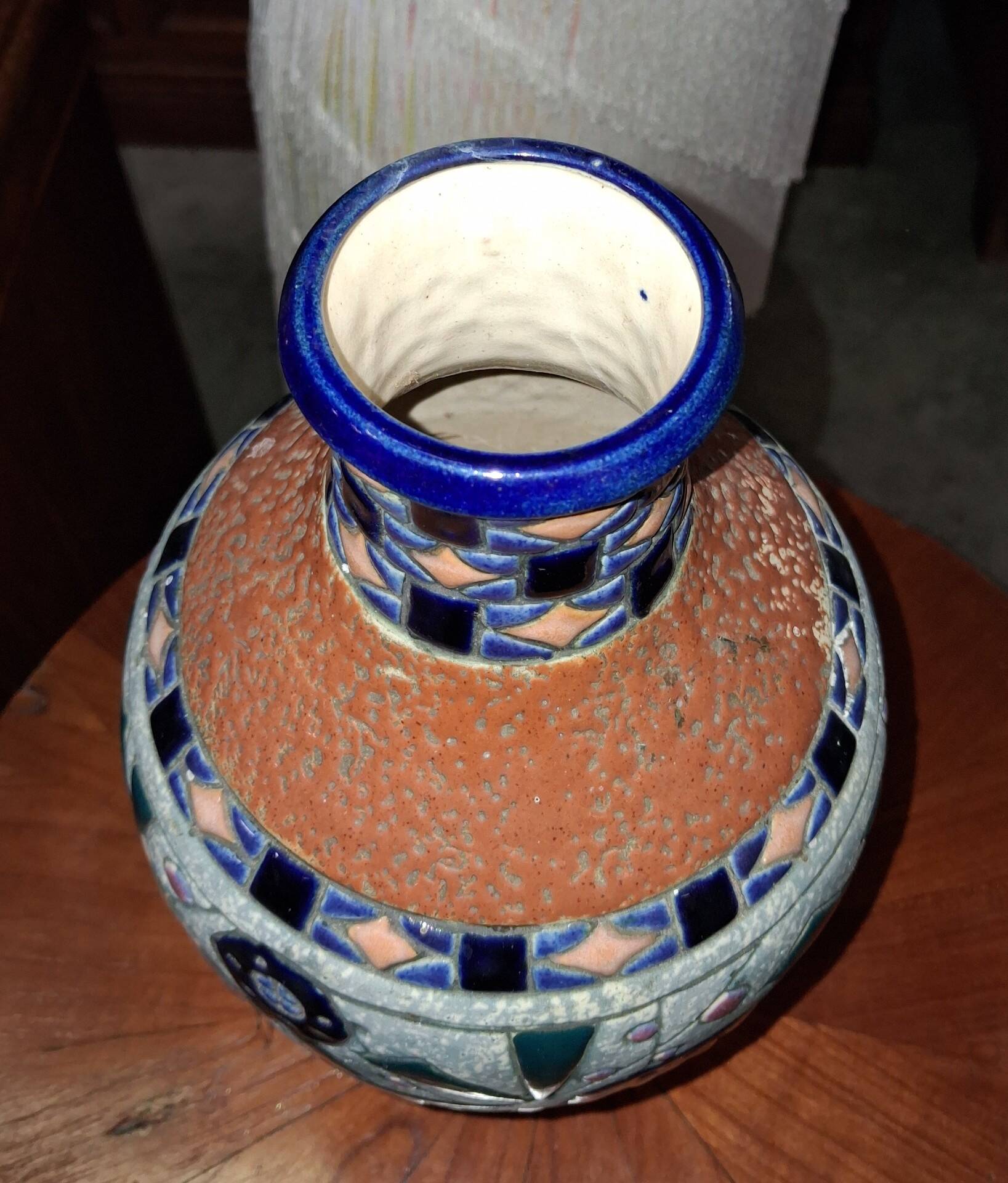 Glazed earthenware vase from the Art Deco period
