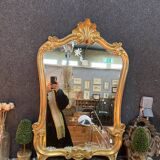 Miroir en bois doré