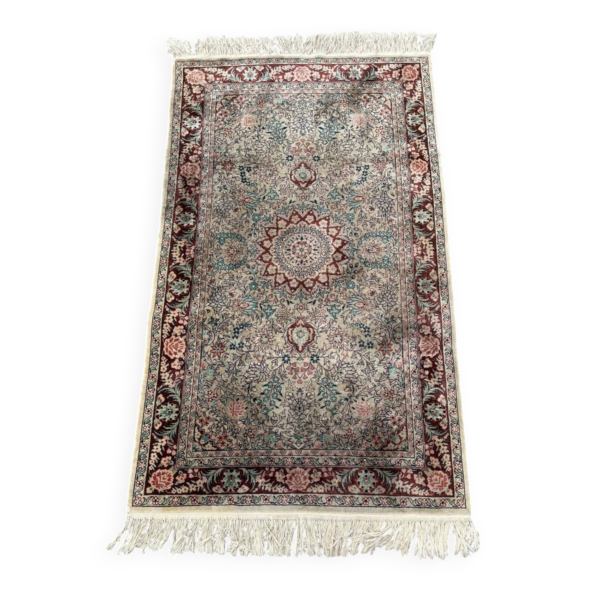 Persian rug in pure silk