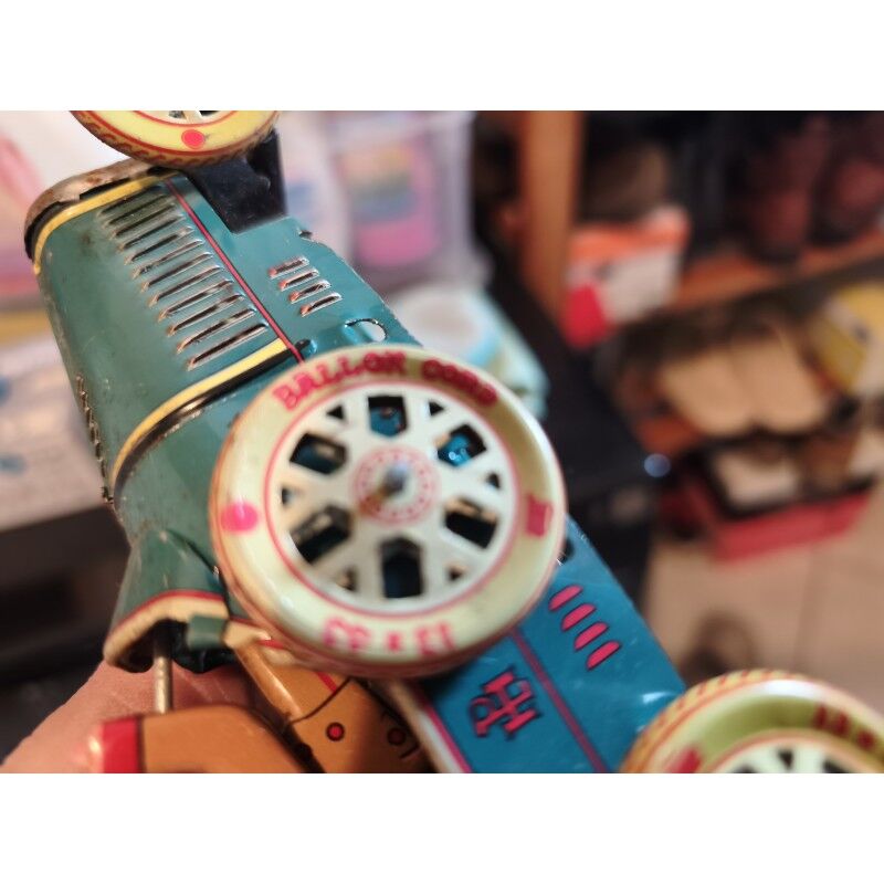 Vintage tin toy wind-up car: Ballor Cord