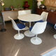 Round table set with 4 chairs E. Saarinen