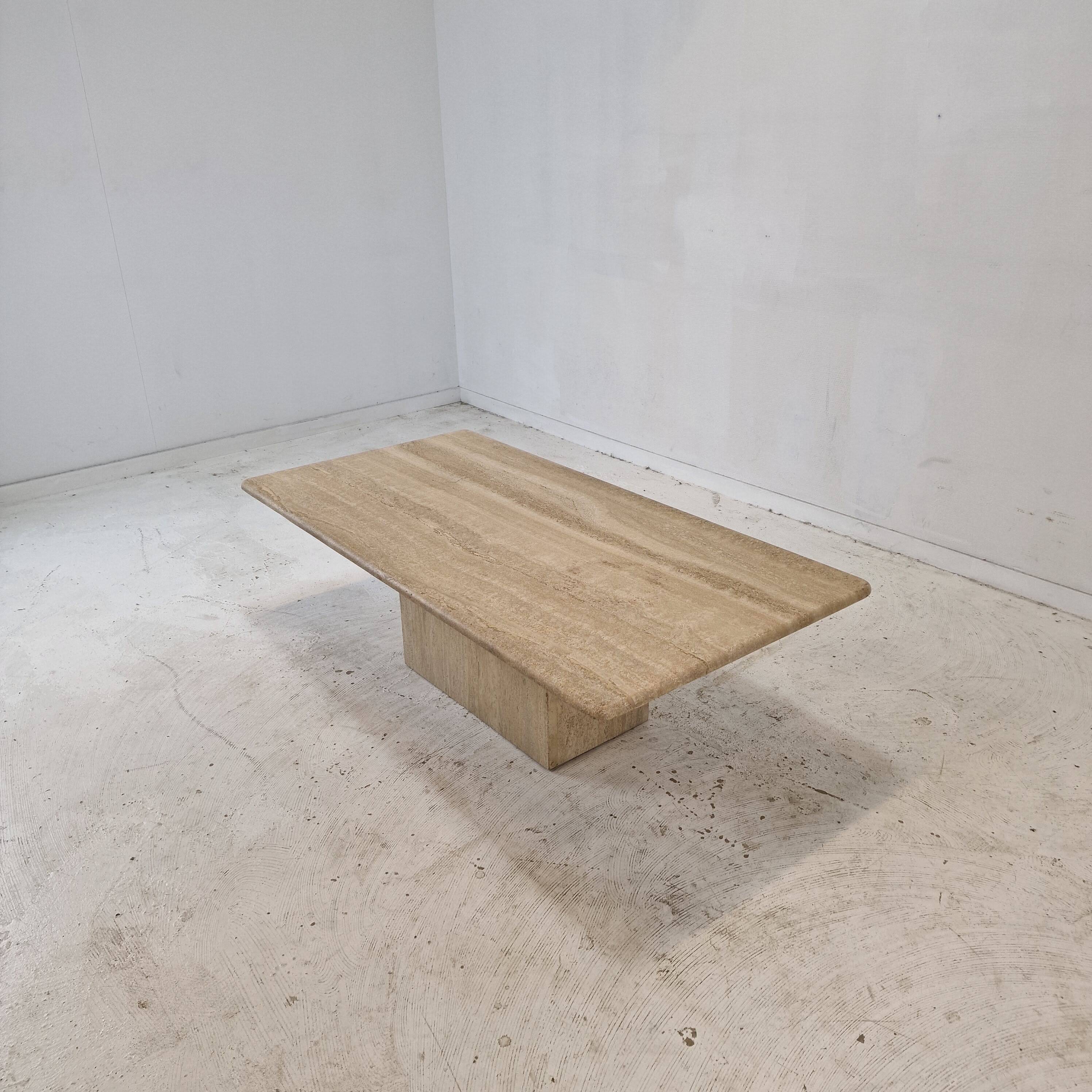 Italian Rectangle Coffee Table in Travertine, 1980s