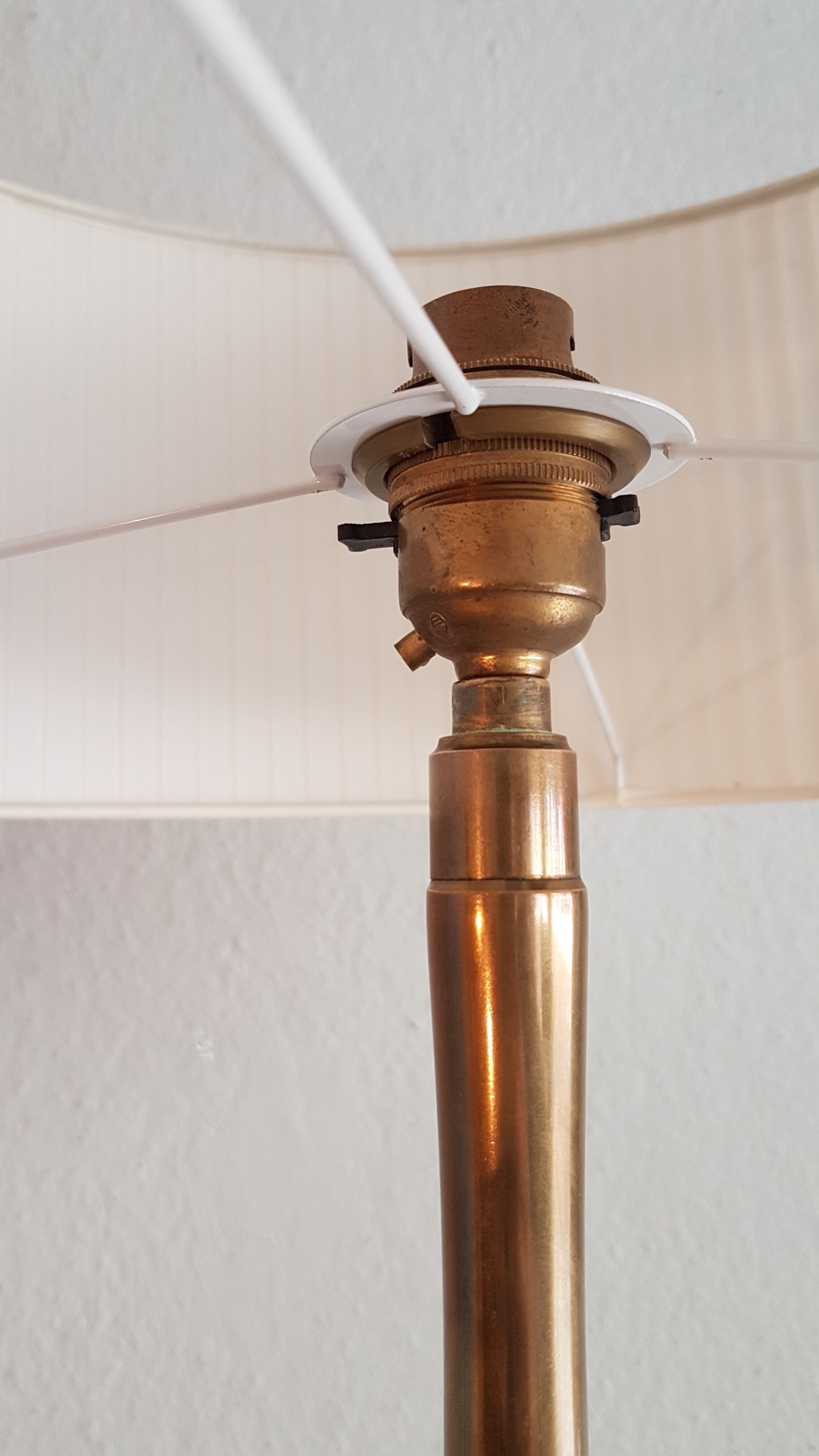 Brass bamboo lamppost