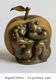 Sculpture en bronze de Bogomil Jivkov – La pomme (1991)
