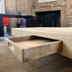 Table basse en chêne blond