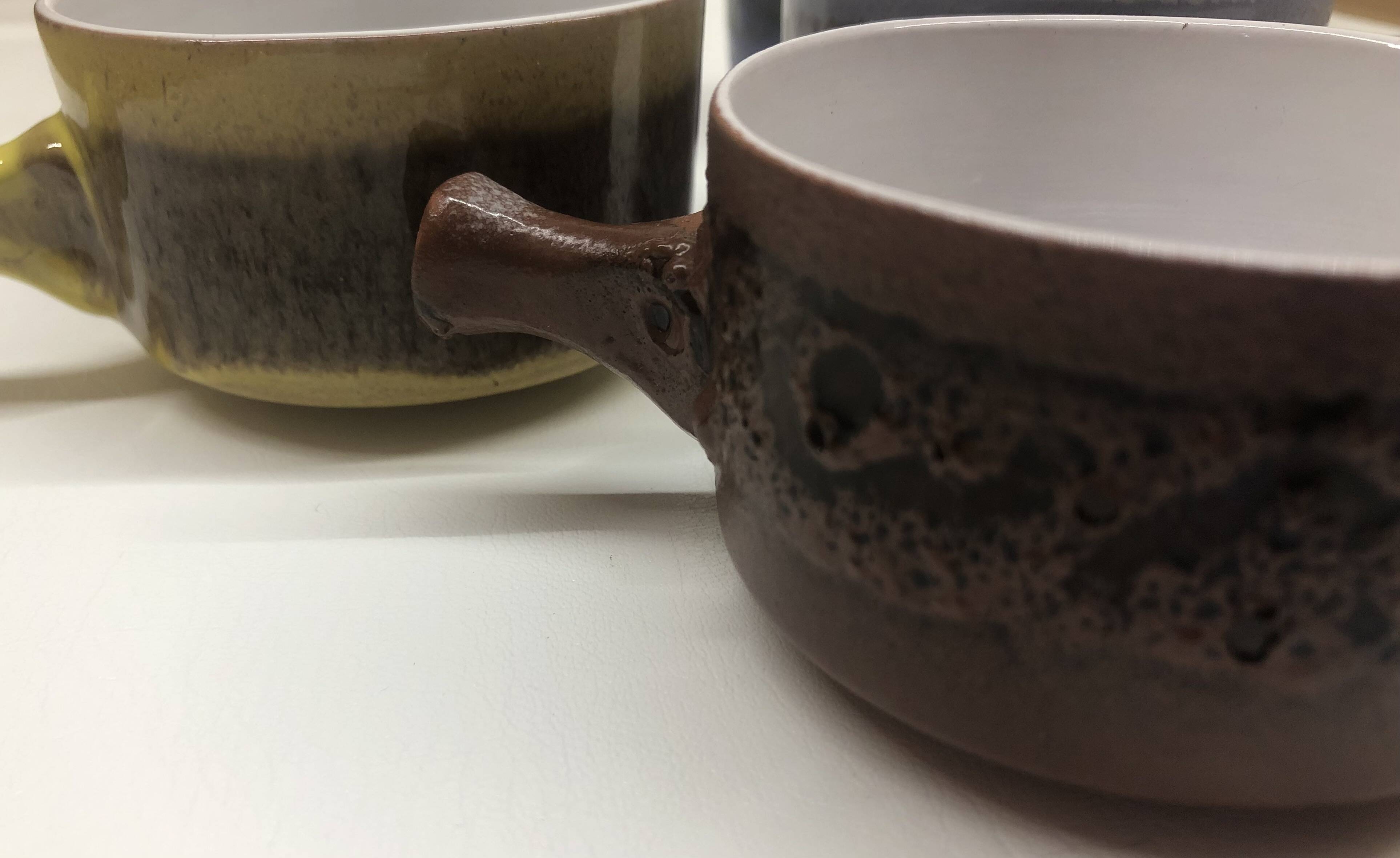 Set of 4 ceramic bowls