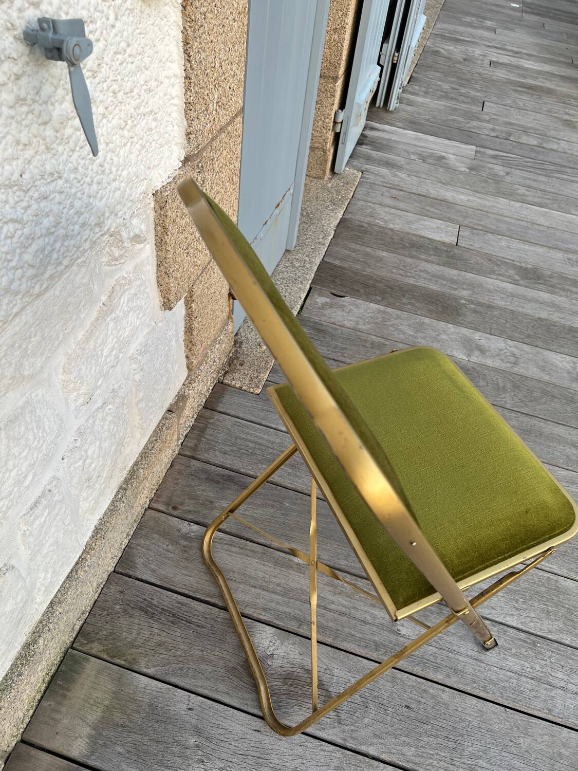 Velvet folding chair