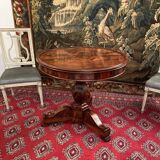 Gueridon in mahogany flame of the 19th century restoration
