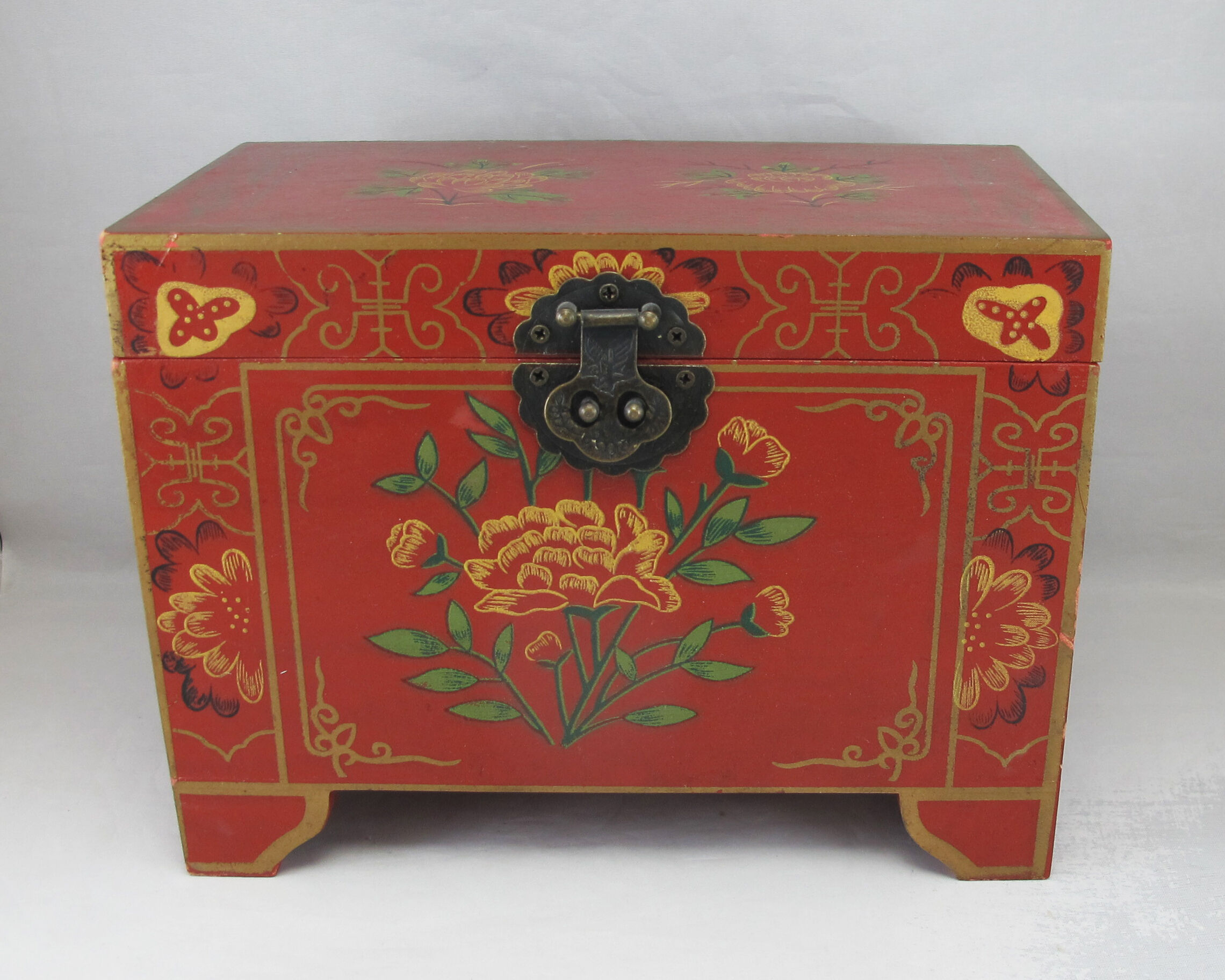 Chinese Chinese Red Lacquer Jewelry Box China