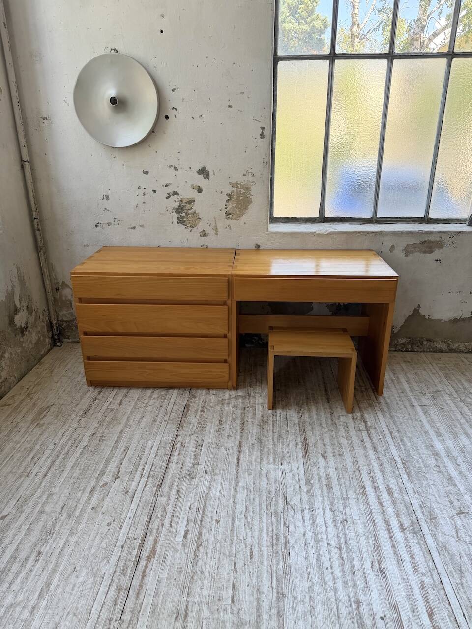 Bureau + commode + tabouret pin Maison Regain Savoie