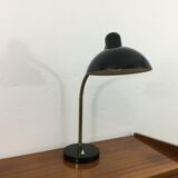 Lampe Kaiser Idell modèle 6561