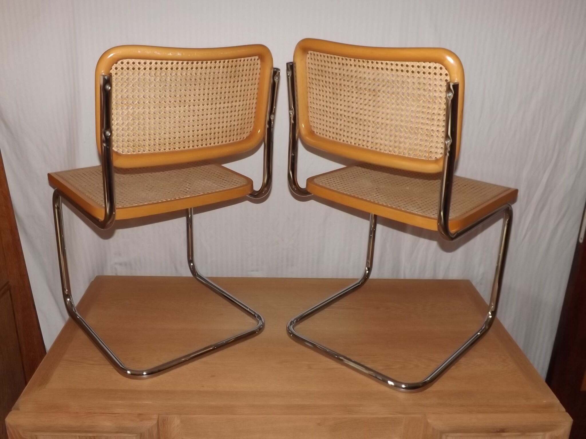 2 chaises Marcel Breuer édition italienne B32