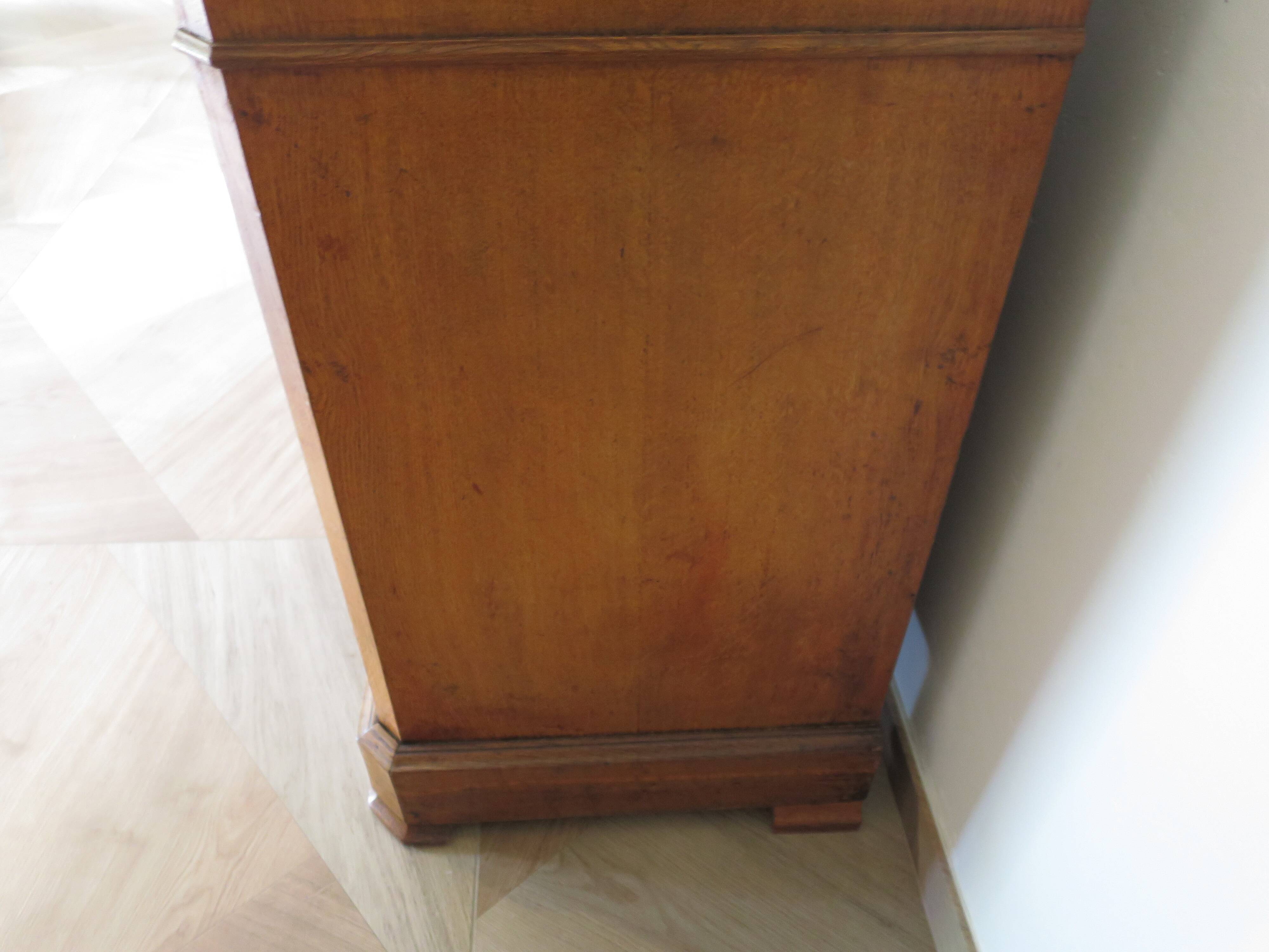 Old - Beautiful solid oak sideboard - 2 doors - 2 drawers in golden oak color