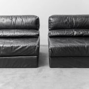 Divano modulare in pelle nera cinova anni ’70 modernariato