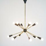Lampadario Sputnik con 10 punti luce – Ottone e coni nero opaco, Italia, an