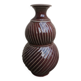 Ceramic vase