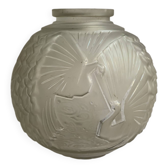 Molded white glass globe, peacock Frères Muller Luneville