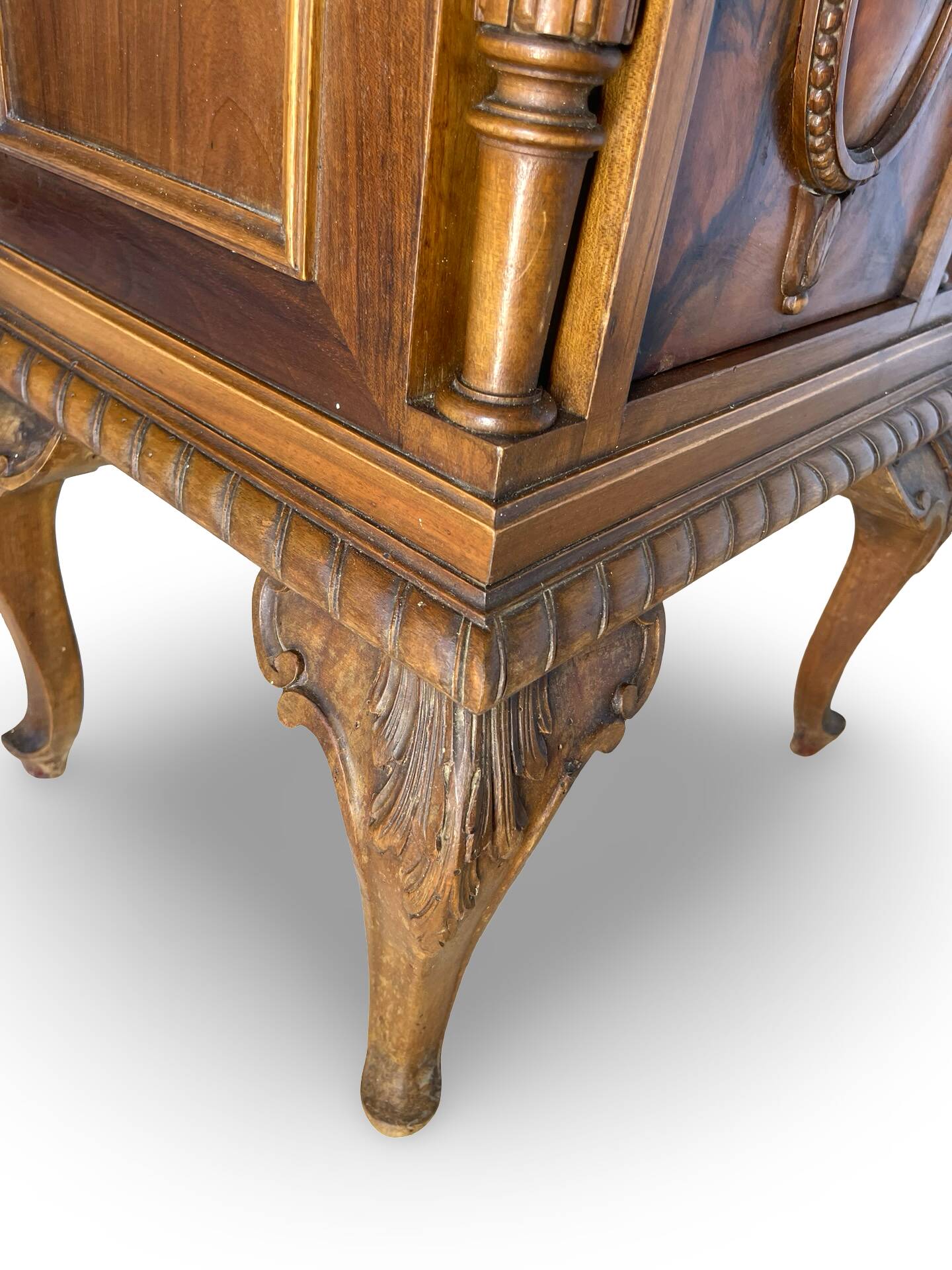 Console in Italian Art Deco from the 1930s/1940s.
