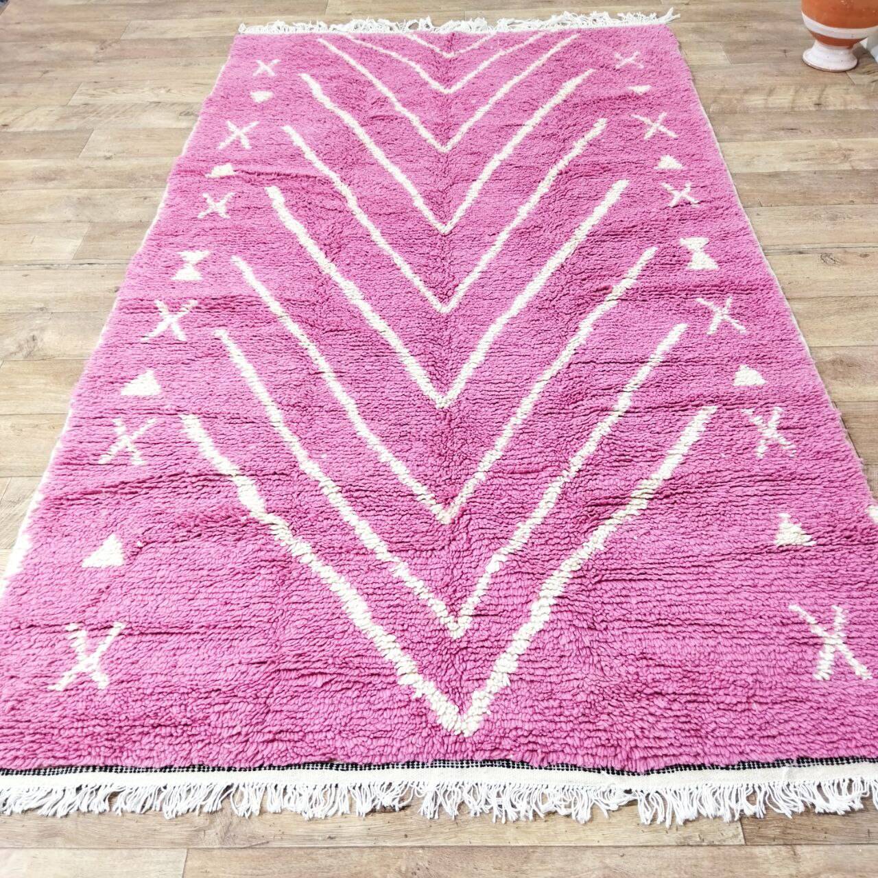Handmade wool Berber rug 257x150 cm