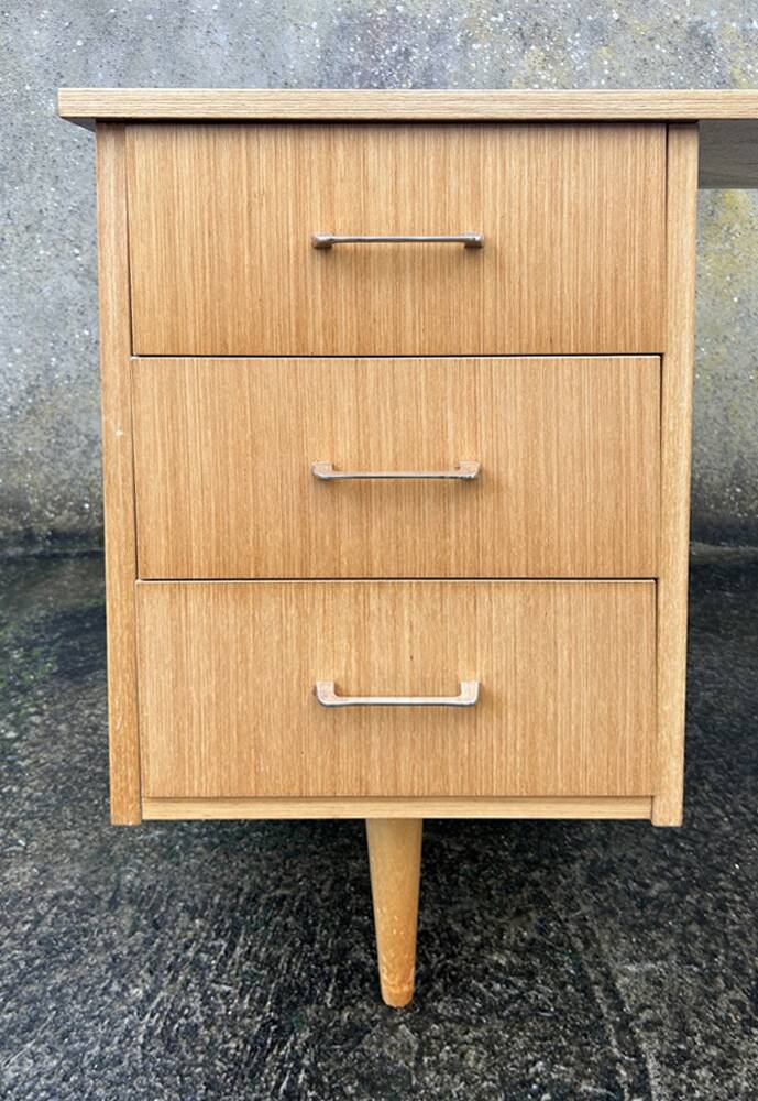 Maison Capelle desk, Scandinavian spirit, vintage, 60s.